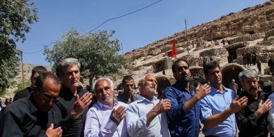 خانه های صخره ای میمند کرمان | تور روستای صخره ای میمند شهربابک 1402