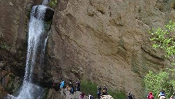 تور آبشار و ارگ راین یک روزه - تور طبیعت گردی کرمان - Image 2