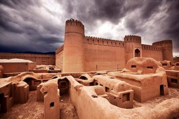 تور ارگ راین - تور آبشار راین - تور طبیعت گردی کرمان - تور گروهی کرمان